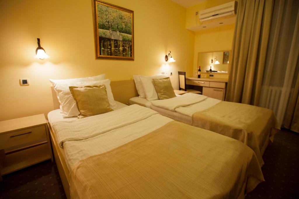 Hotel Srbija — fotografija 2