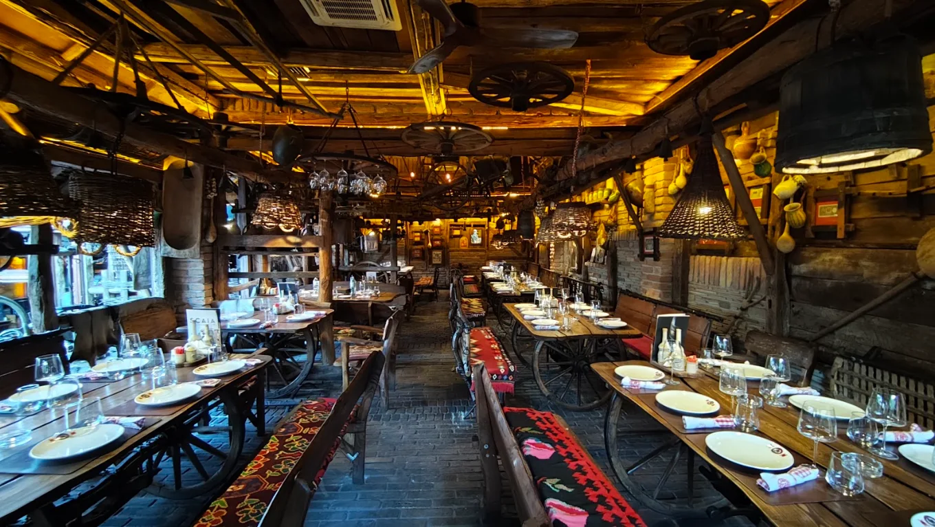 Fotografija: Dinar Traditional Restaurant