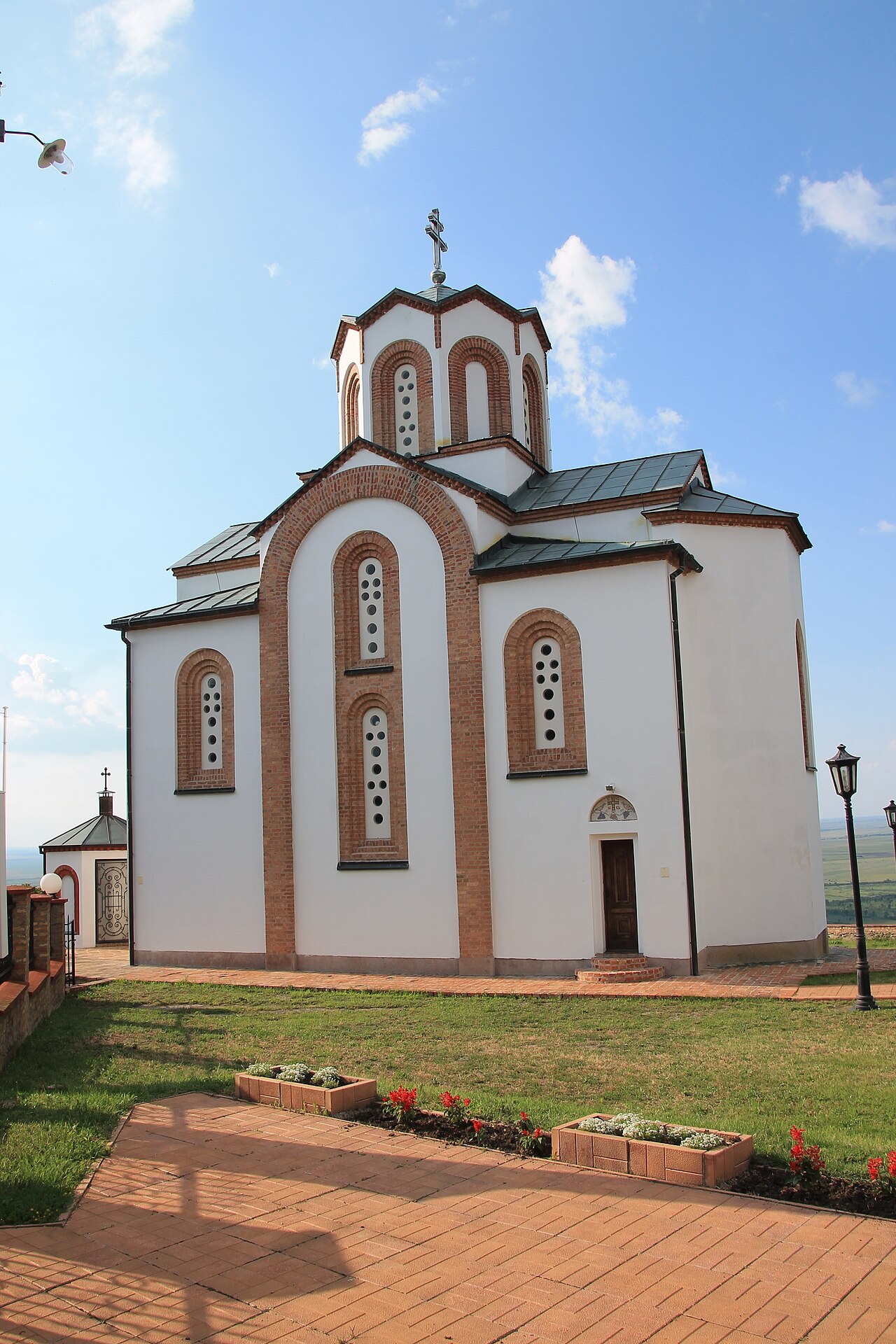 Crkva Svetog Teodora Vršačkog — fotografija 9